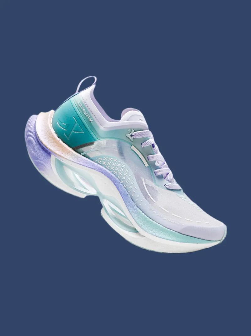 特步減震旋PRO 我的新寵，溫柔風騷的薄款減震運動鞋體驗